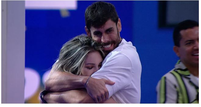 Cara de Sapato celebra vitória de Amanda em Prova do Finalista no BBB 23