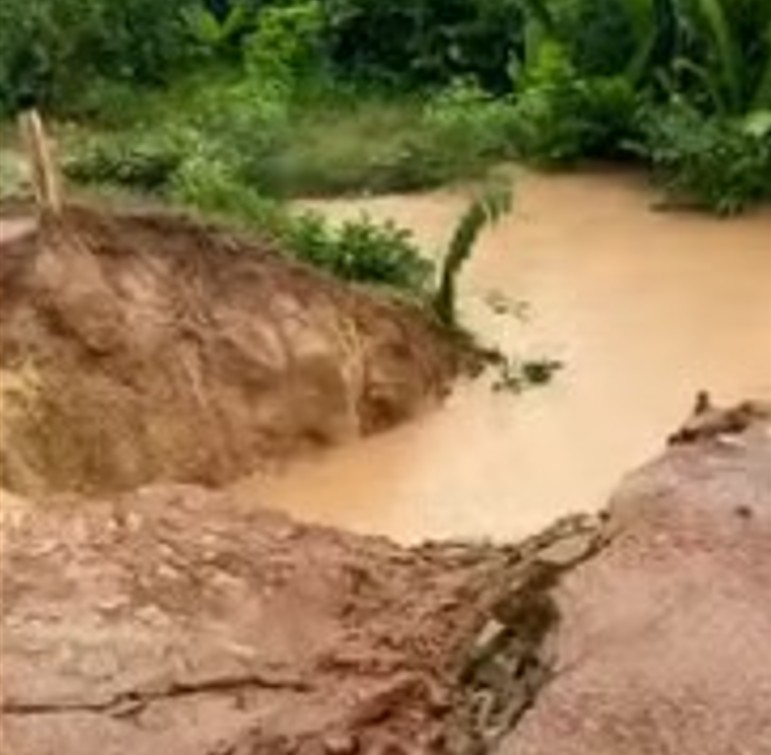 Chuvas provocam interdição total na BR-230 no Amazonas