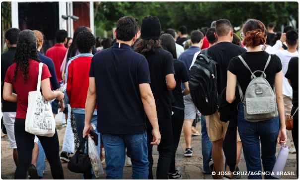 Edital do Enem 2025 é publicado: confira datas e regras do exame