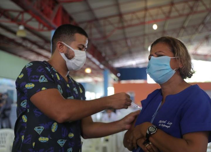 Amazonas já aplicou 4,6 milhões doses de vacina contra Covid-19