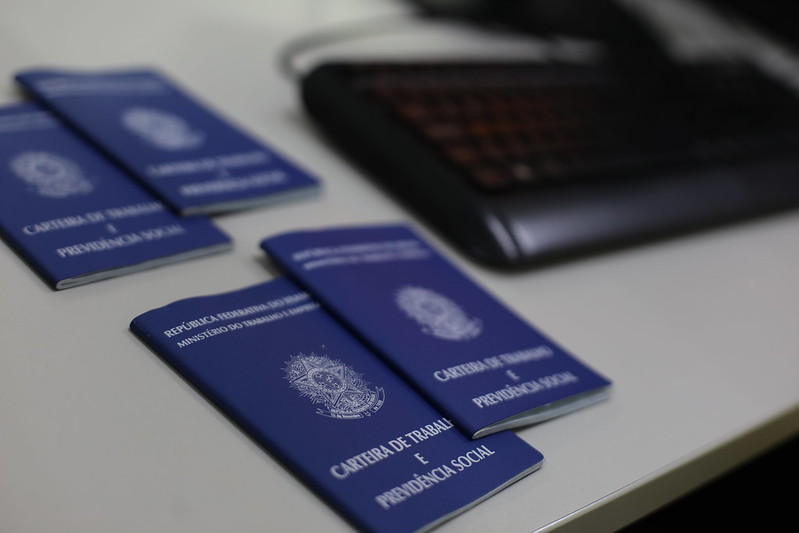 Sine Manaus oferta 337 vagas de emprego nesta segunda