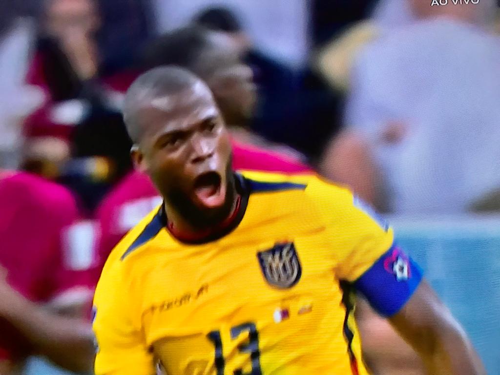 Catar é derrotado pelo Equador no jogo de abertura da Copa do Mundo