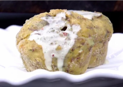 Ana Maria surpreende com receita de petit gâteau de carne seca e requeijão