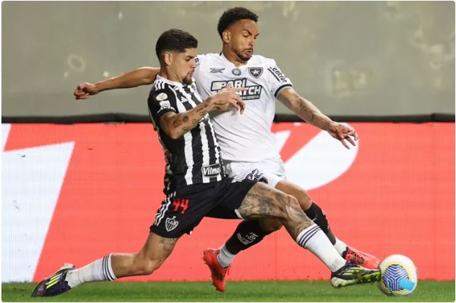 Botafogo desperdiça chances e fica no empate com o Atlético-MG