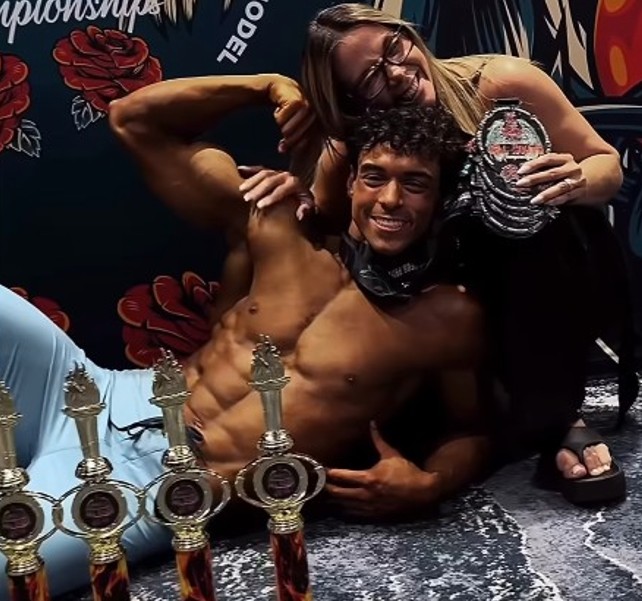 Filho de Carla Perez e Xanddy vence campeonato de fisiculturismo nos EUA