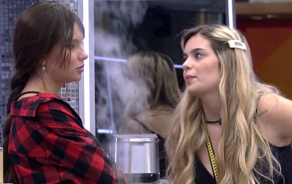 Viih Tube e Thaís debocham de Juliette: ‘amiga que você não aguenta mais'