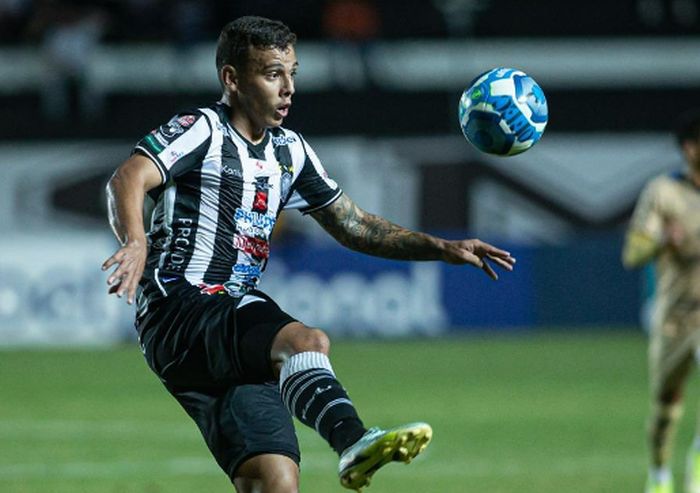 'Intruso' entre goleadores do ano foi fenômeno da base com mais de 100 gols