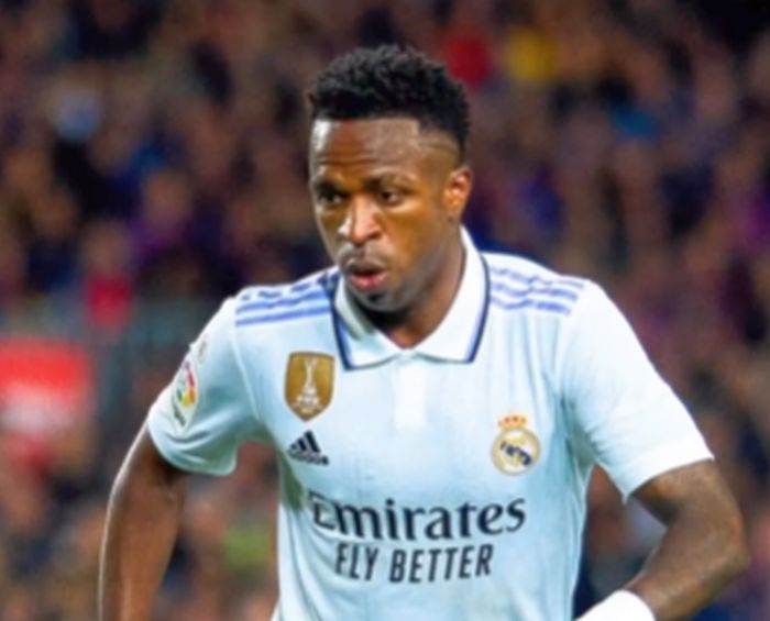 Convocado por Diniz, Vini Jr volta ao Real Madrid depois de um mês