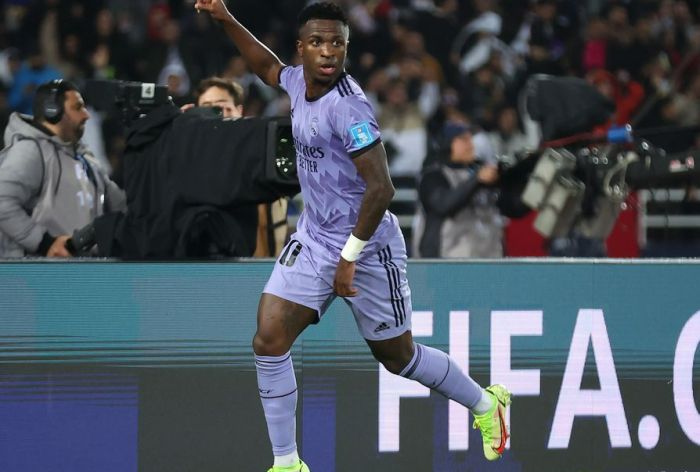 Vini Jr e Debinha estão entre os finalistas ao prêmio Bola de Ouro