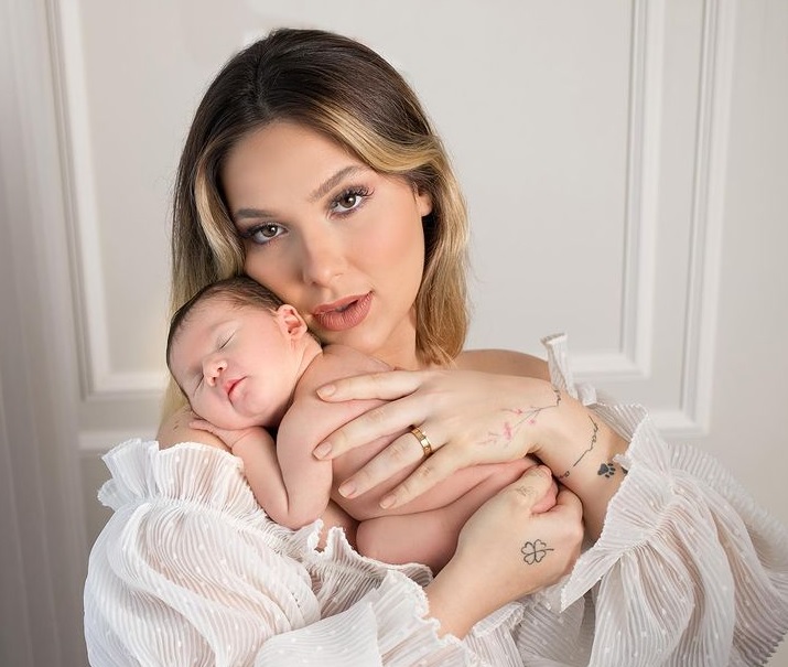 Virgínia Fonseca desabafa sobre rumor de ter desmamado filha de 1 mês