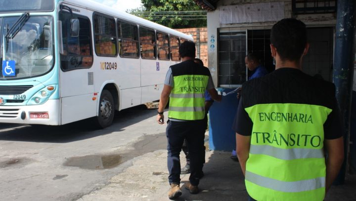 Terminais de ônibus passam por vistoria em Manaus