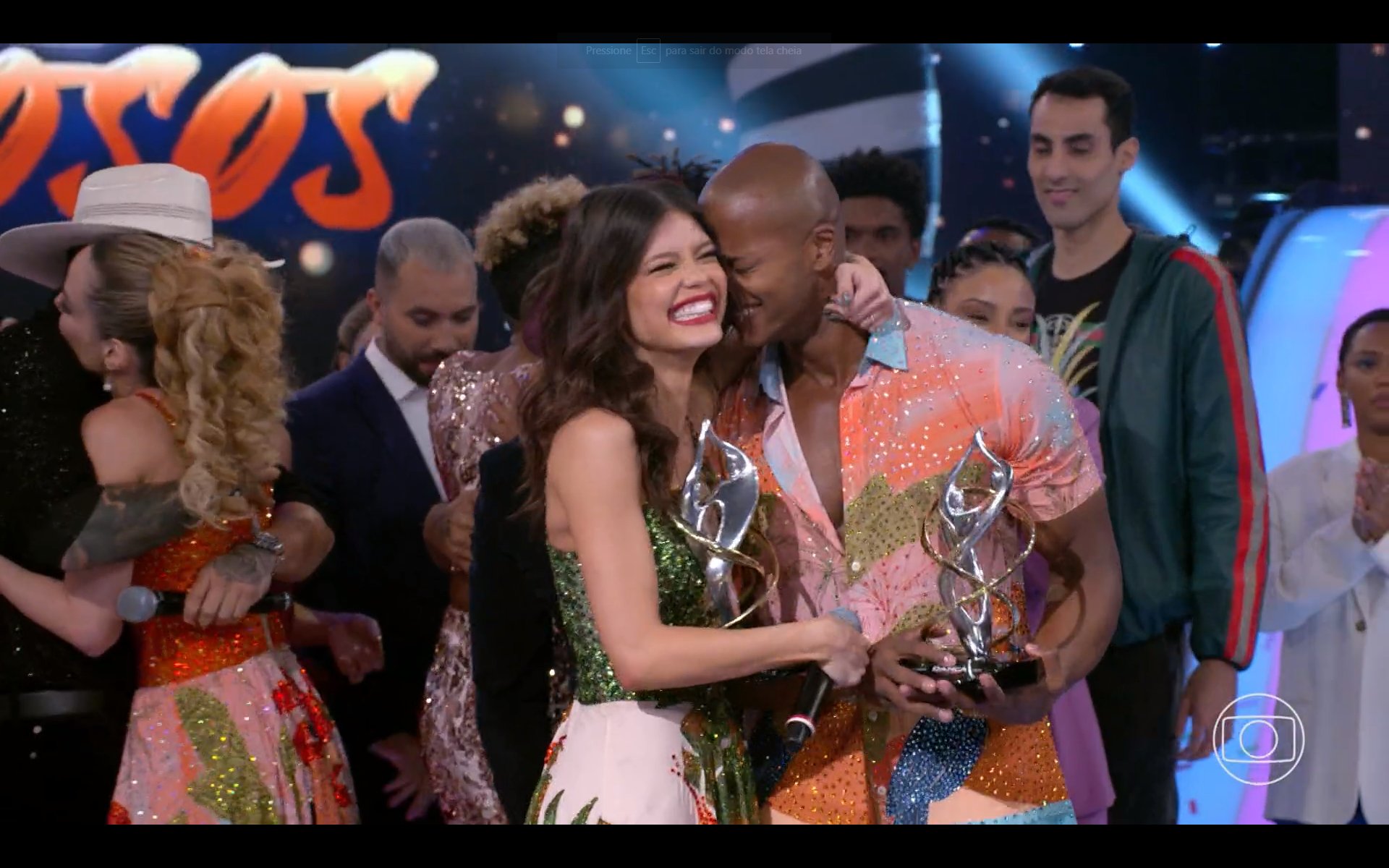 Vitória Strada e Wagner Santos vencem o 'Dança dos Famosos'