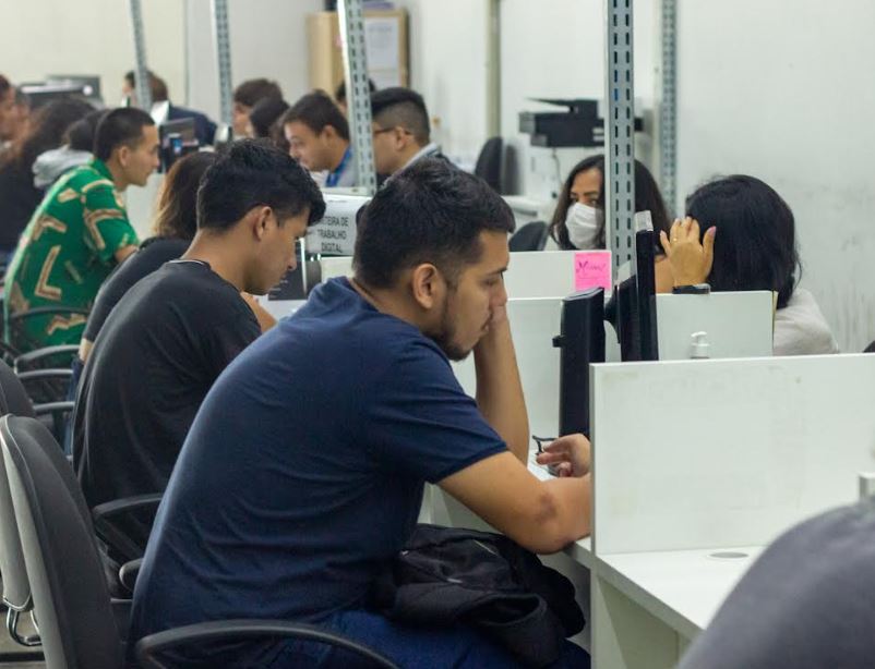 Balcão de empregos do Sine Amazonas inicia semana com 66 vagas