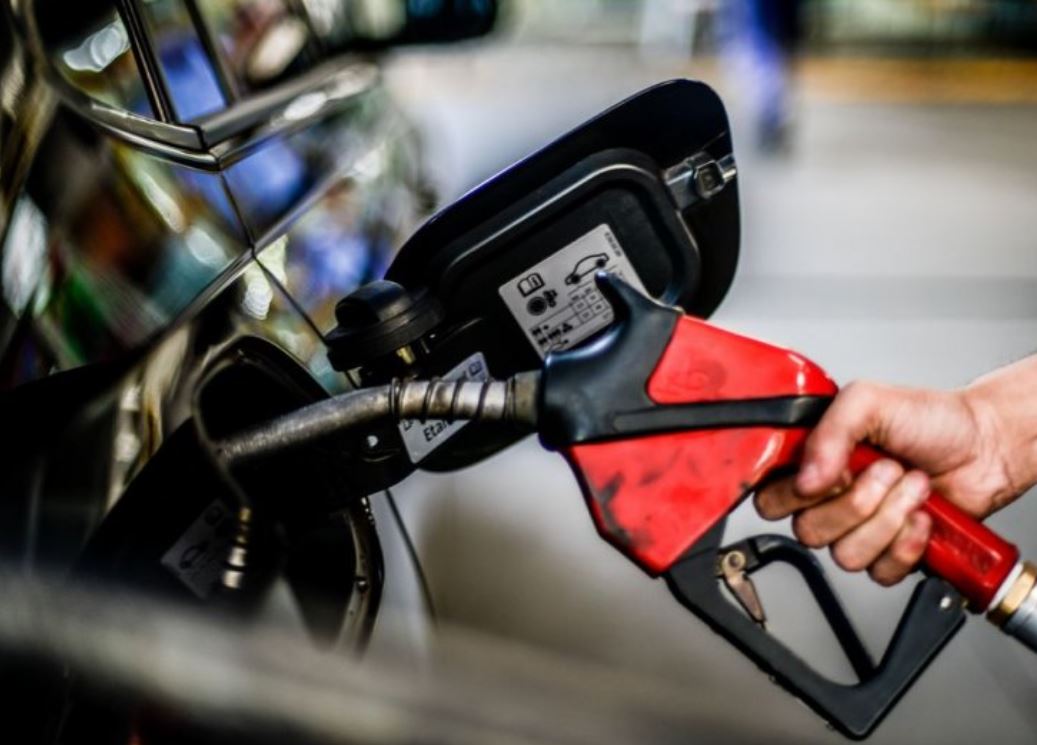 Petrobras anuncia nova redução no preço do Diesel para refinarias