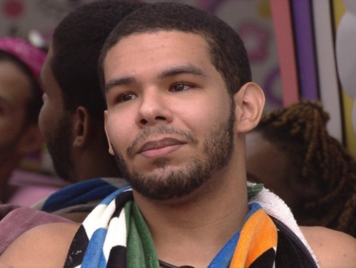 Covid? Globo se pronuncia sobre tosse de Vyni no BBB 22