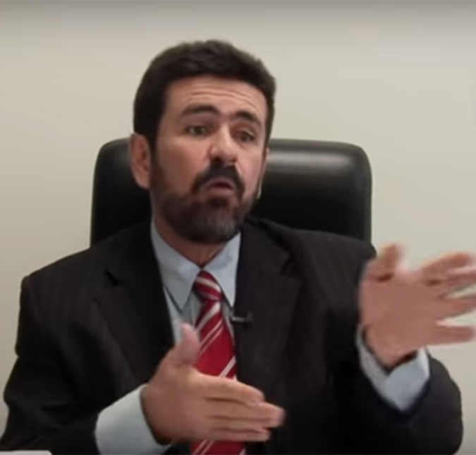 Morre Walace Souza, corpo será enviado para Manaus