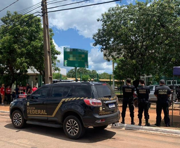 Foragidos são presos pela PF enquanto faziam Enem no Amazonas