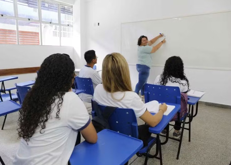 Prazo para matrículas de novos alunos nas escolas públicas termina hoje 