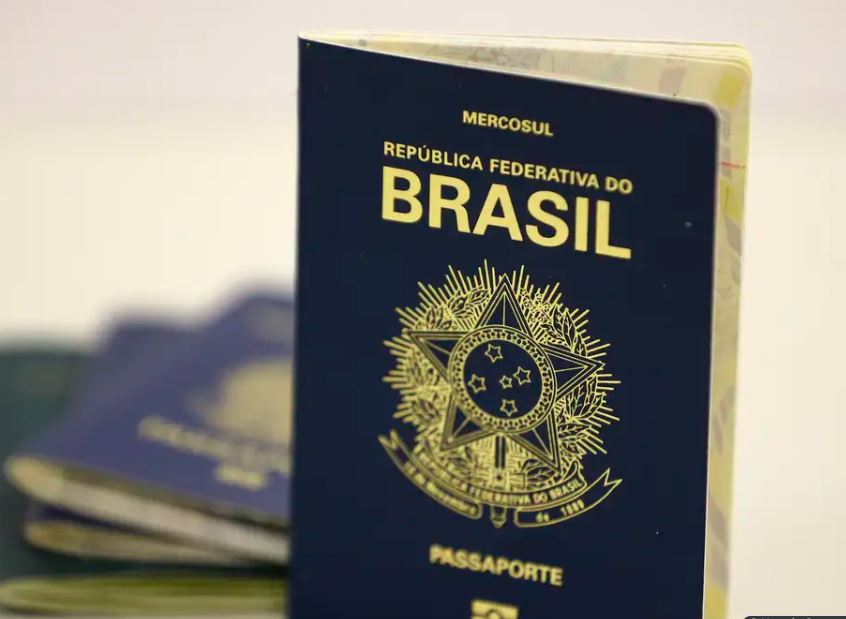 PF retoma agendamento online para emissão de passaportes 