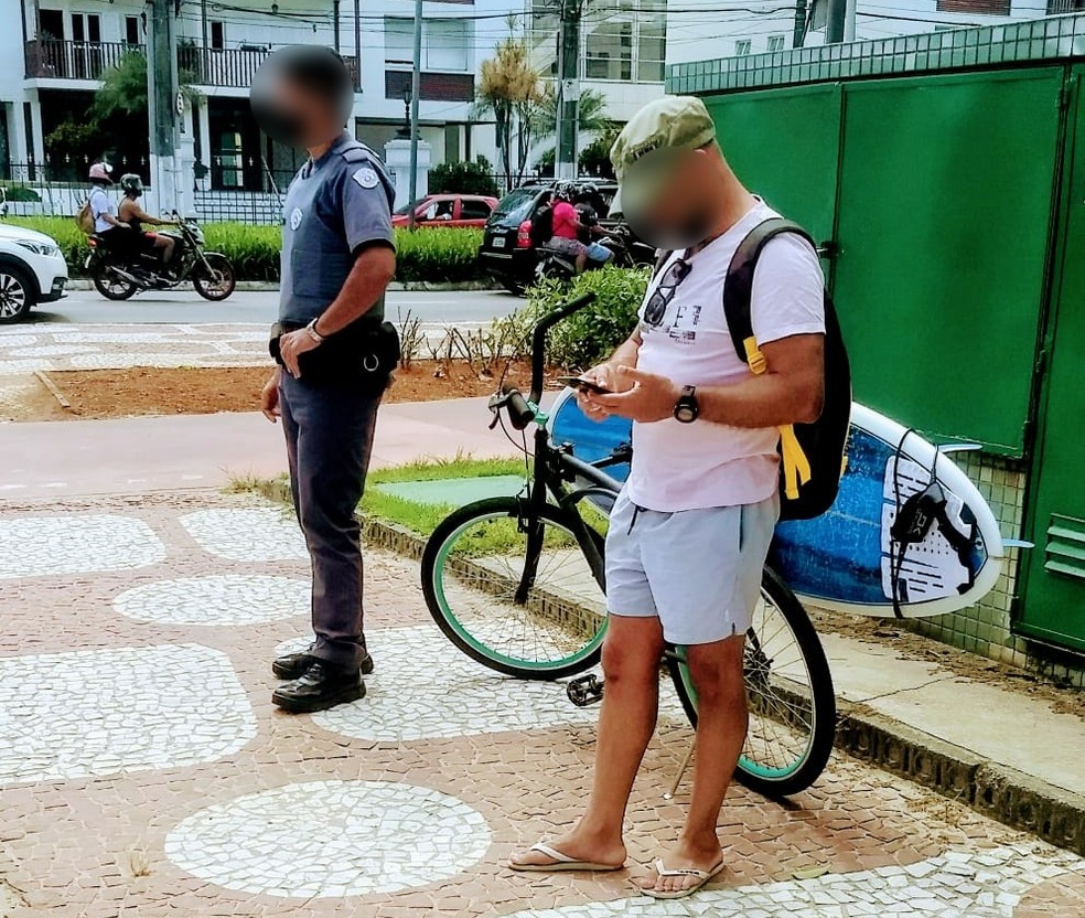 Capitão da PM é multado ao ser flagrado sem máscara em calçadão