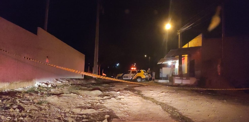 Homem é morto com dez facadas após discussão por causa de som alto