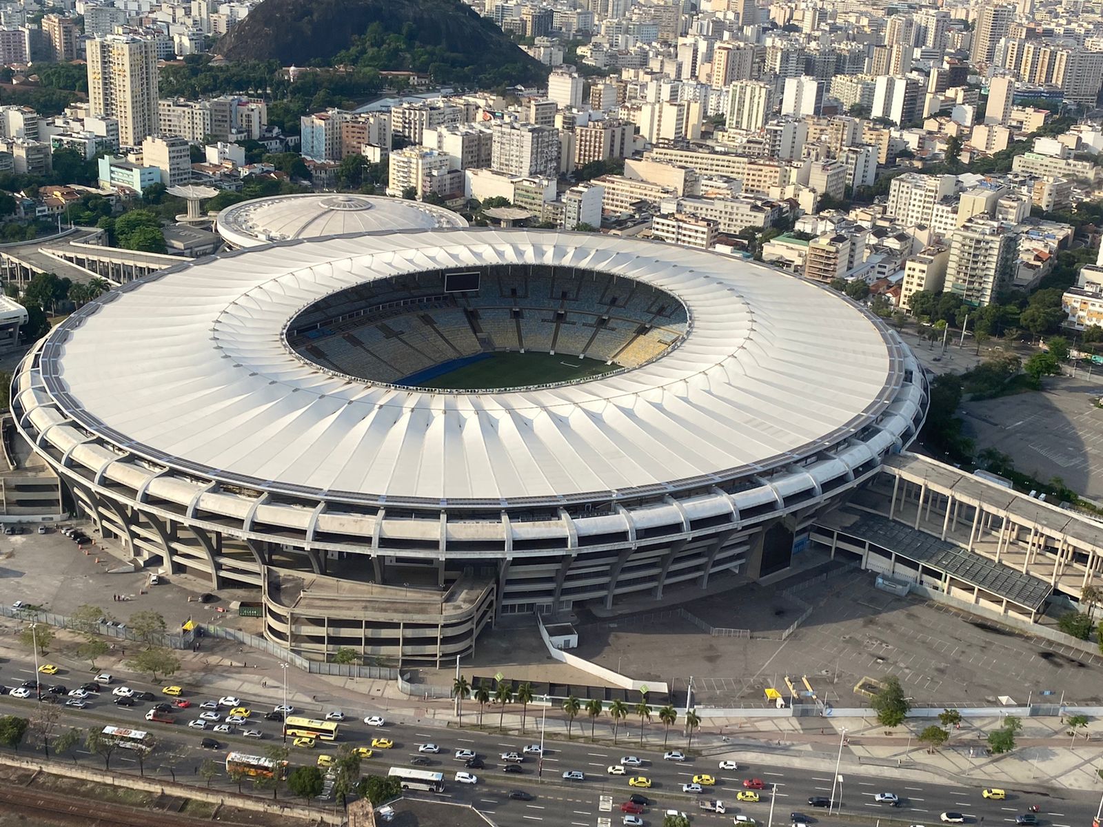 Em briga pelo Maracanã, Flamengo sugere ao Vasco que use estádio do Botafogo