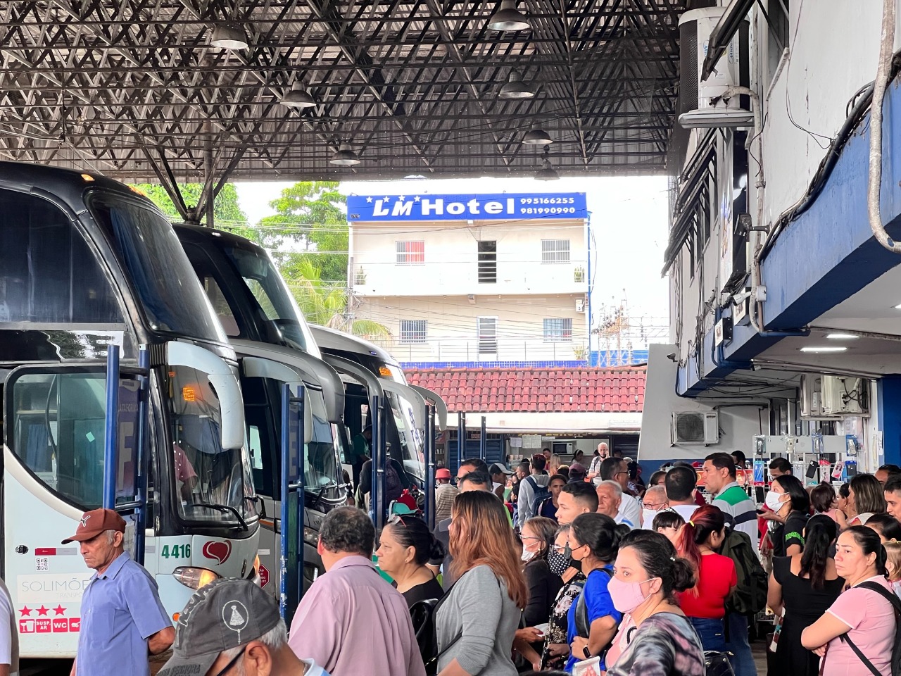 Mais de 19 mil pessoas deixaram Manaus durante feriado prolongado