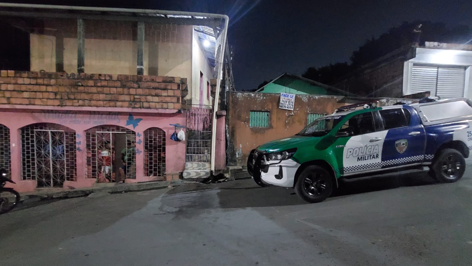 Criminosos invadem kitinet e matam homem a tiros em Manaus