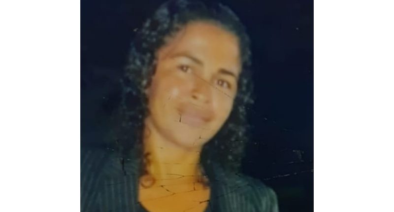 Mulher sai de casa com amigos e desaparece misteriosamente em Manaus 