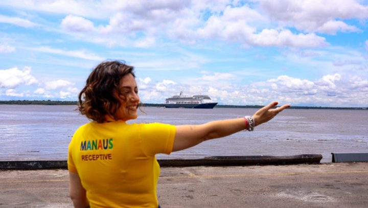Navio Cruzeiro com mais de 1,3 mil turistas chega a Manaus na próxima terça