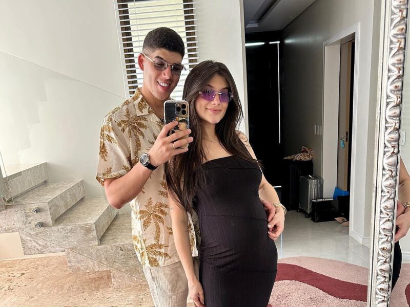 Zé Vaqueiro atualiza estado de saúde do filho, diagnosticado com doença rara