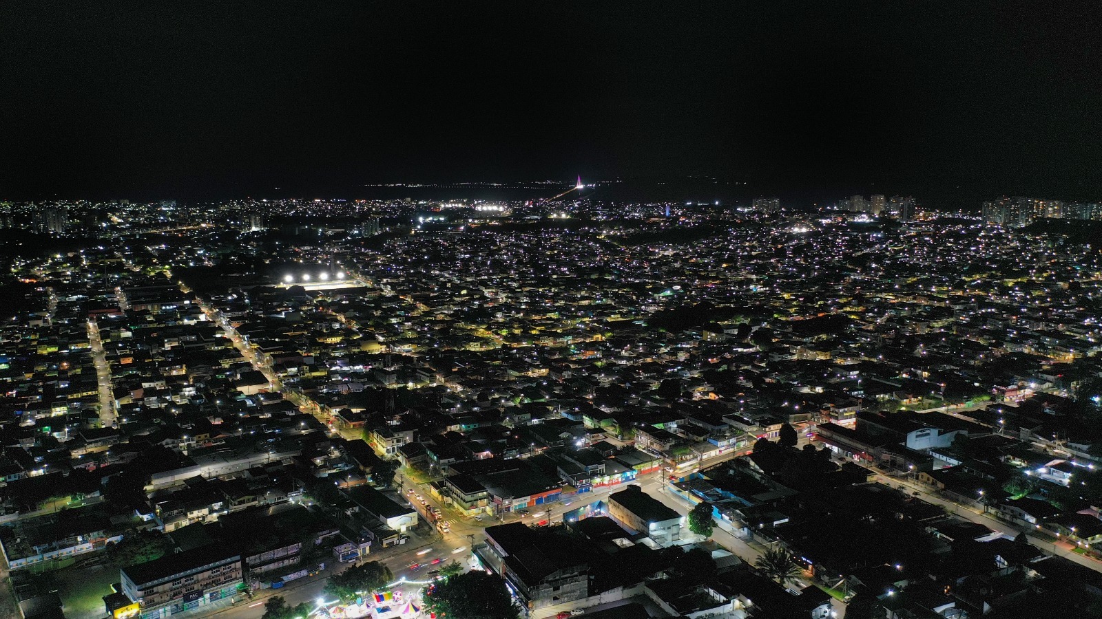 Bairros de Manaus ficam sem energia elétrica neste sábado