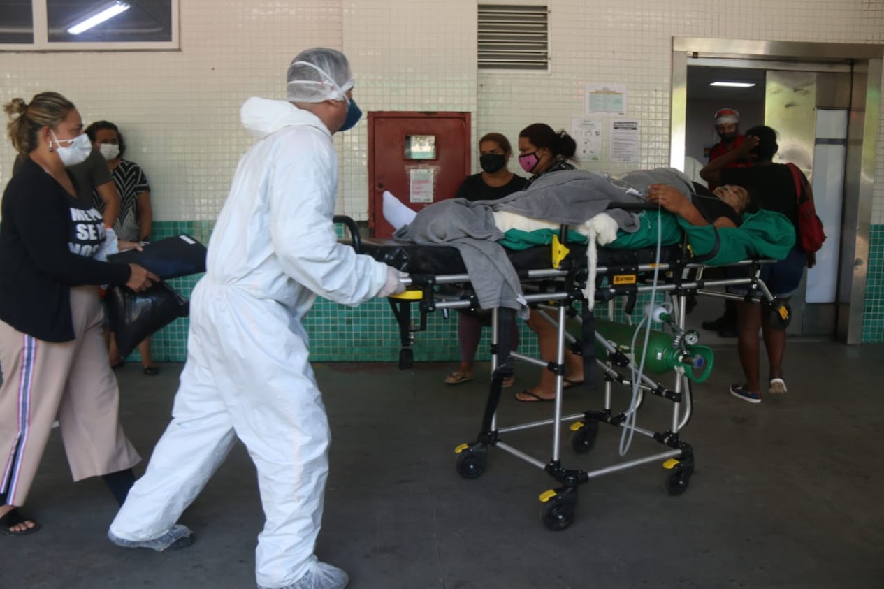 Marcellus Campêlo revolta ao dizer que falta de oxigênio durou 2 dias no AM