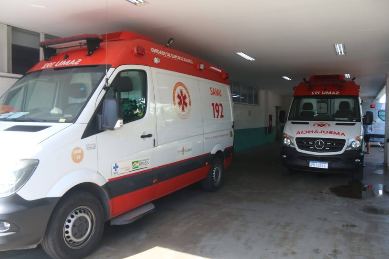 Homem é baleado em plena luz do dia em rua de Manaus