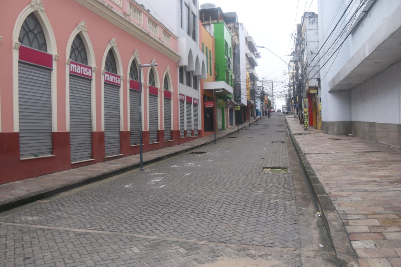 Sem frota de ônibus, Centro de Manaus tem horário de funcionamento alterado