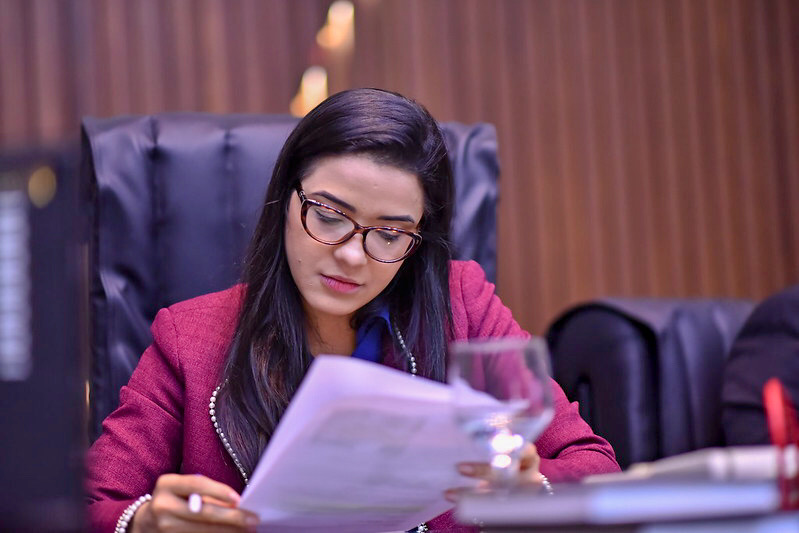 Deputada sugere benefício a empresa que manter funcionário durante pandemia