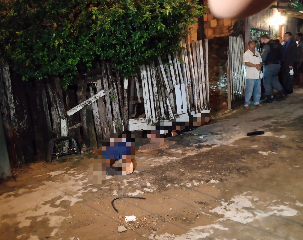 Dupla é crivada a balas em beco por grupo de assassinos em Manaus