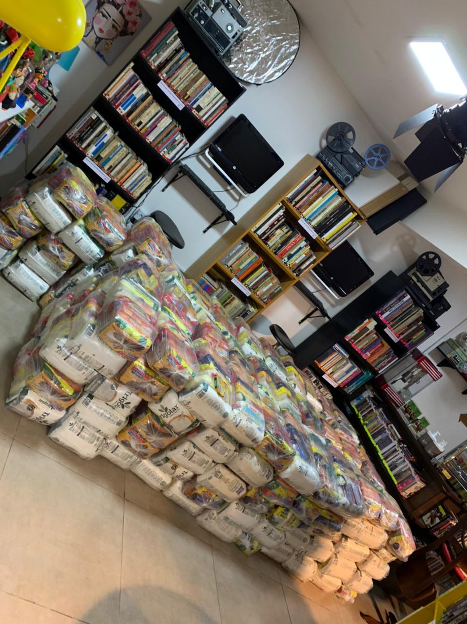 Ação doará 600 cestas básicas para trabalhadores da cultura em Manaus