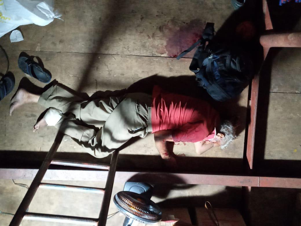 Idoso fica ferido ao despencar em porão de barco em Manaus