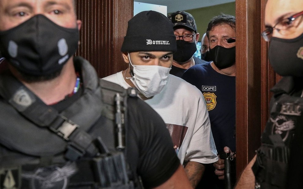 ‘Faltou sensibilidade’, diz Gabigol após flagra em cassino clandestino