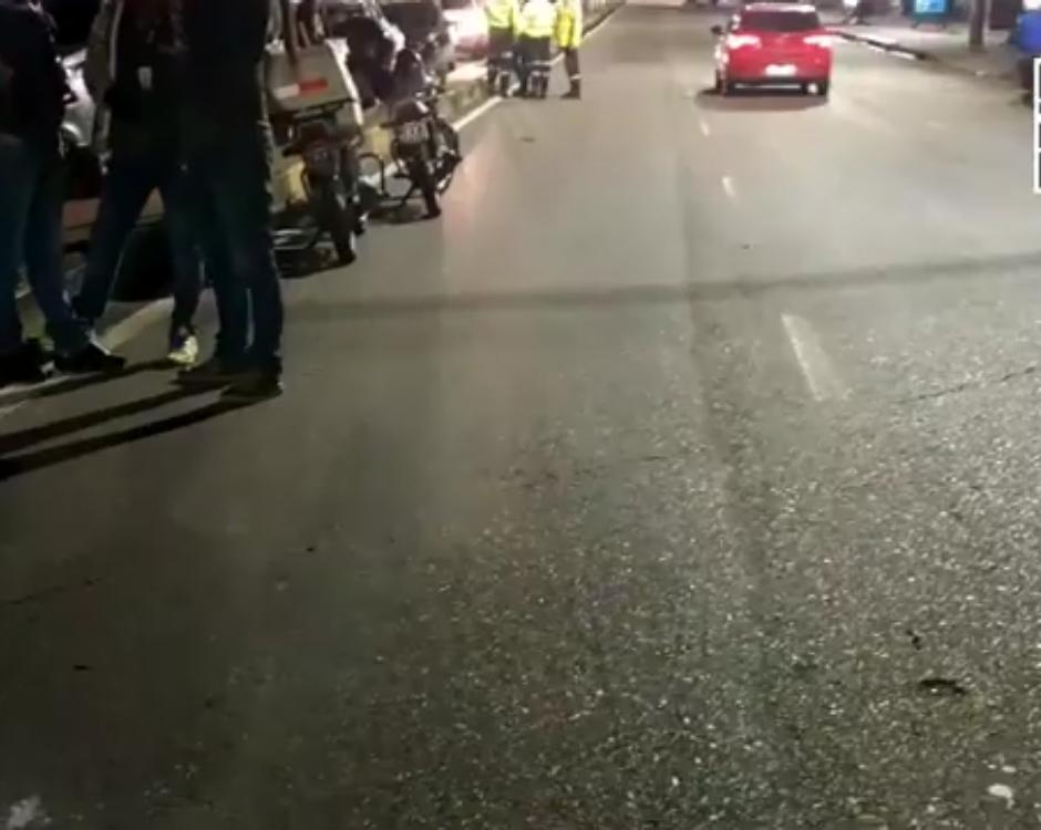 Avenida Djalma Batista é interditada após afundamento e rachadura na pista