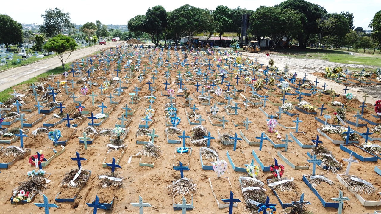 Manaus registra 55 enterros nesta terça; sete por covid-19