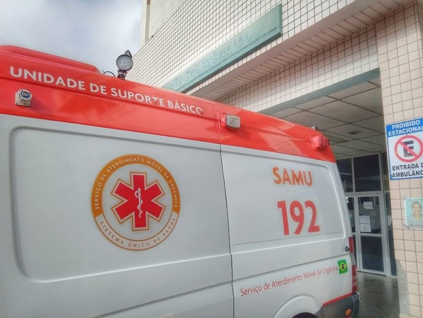 Motociclista morre em acidente entre carro e moto no Tancredo Neves