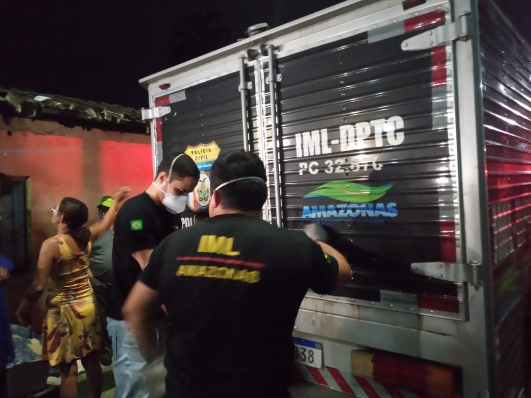 Jovem é executado a tiros em escadaria de Manaus