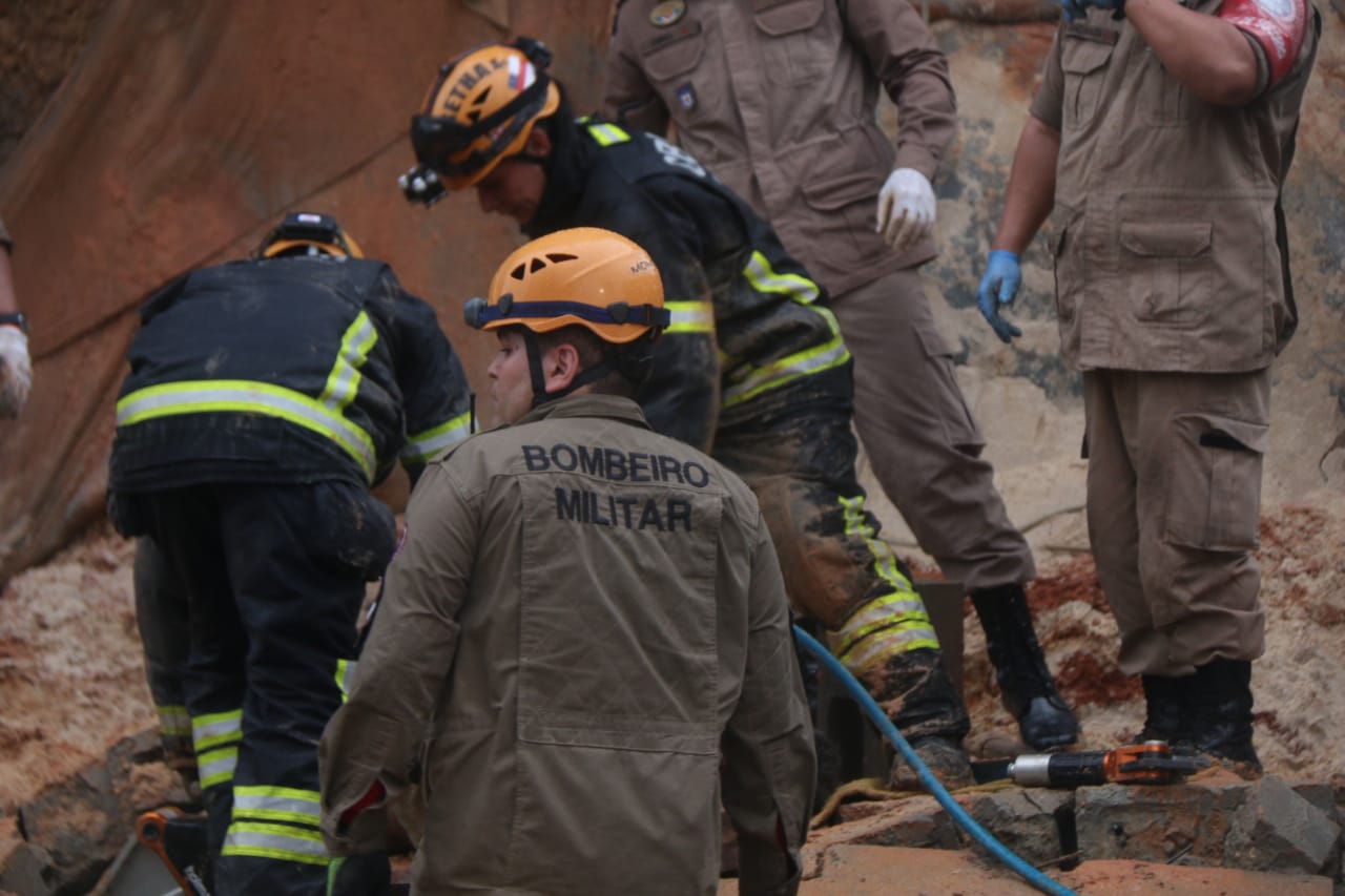 Obra que matou pedreiros na Compensa estava embargada pela prefeitura