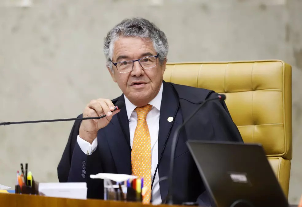 Marco Aurélio manda o governo realizar Censo 2021