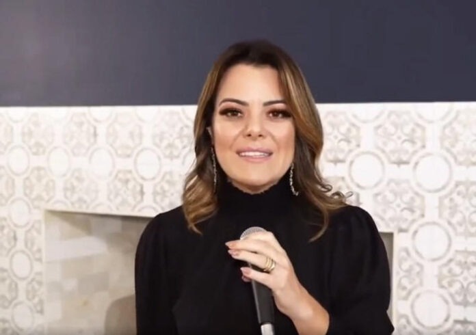 MPF aciona Justiça contra Ana Paula Valadão por associar AIDS a gays