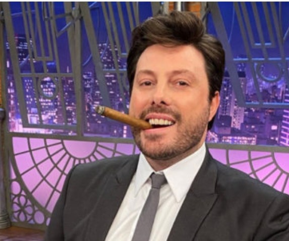 Danilo Gentili testa positivo para Covid-19