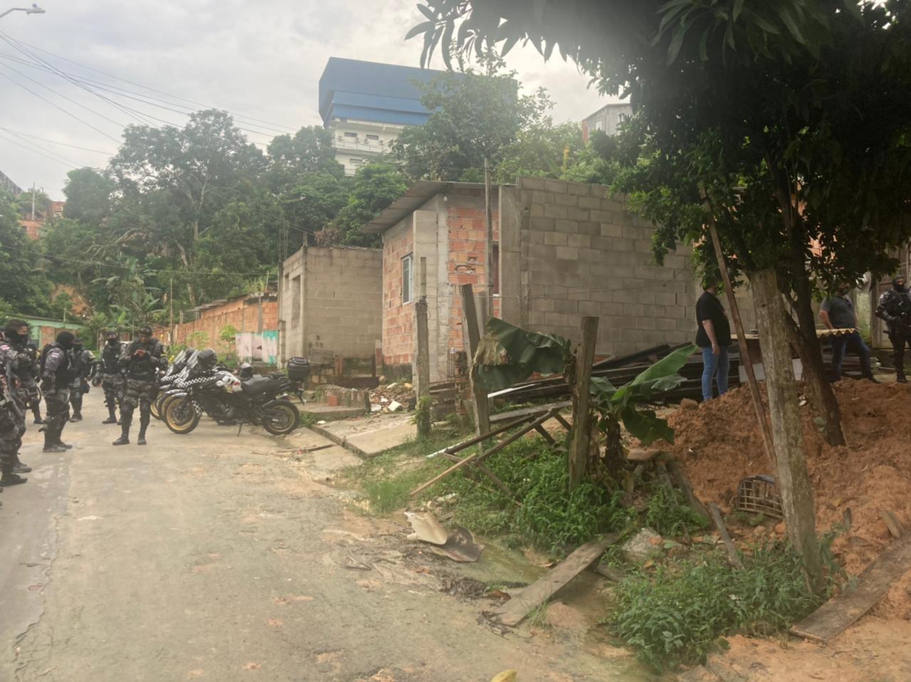 Troca de tiros com a Rocam deixa um morto em Manaus