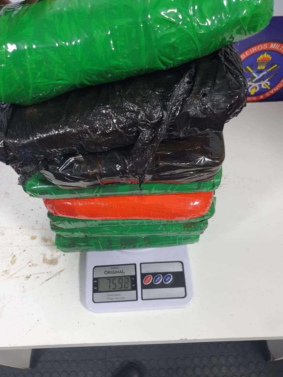 Grupo é preso com drogas avaliadas em R$ 225 mil em barco no Amazonas